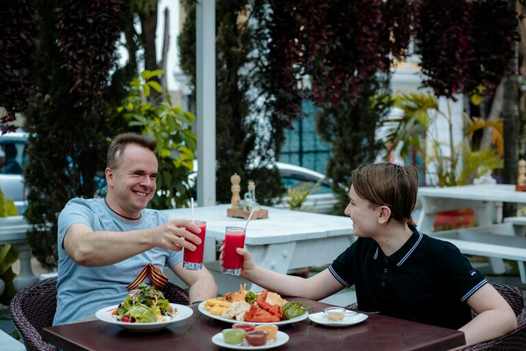How to Plan a Simple Picnic at a Local Park